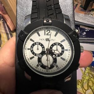 Nouveau men’s black watch NEW